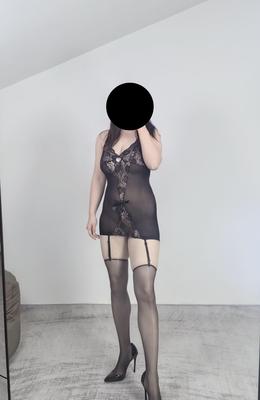 ふしだらな妻は自撮りが大好き