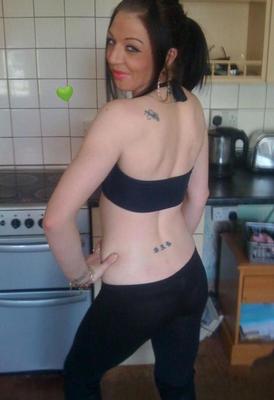 Trashige Frauen, totale Prostituierte.