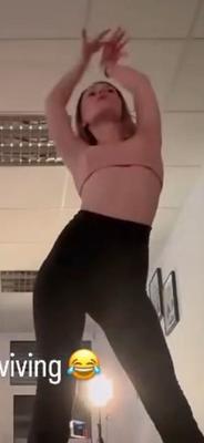Sexy minuscules seins ukrainiens salope olena