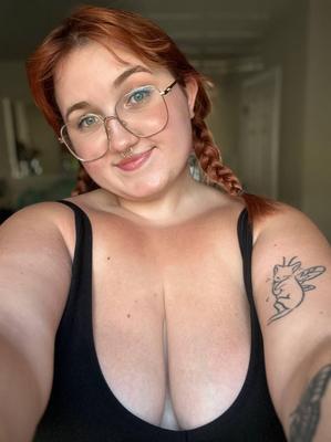 Fae Big Ass Большие сиськи BBW Девушка со очками смешанные горячие фото