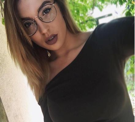 une incroyable bouche a bites