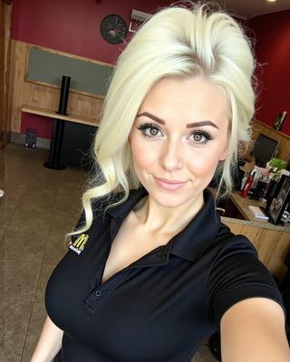Fast Food Girls #