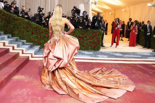 Блейк Лайвли - Met Gala