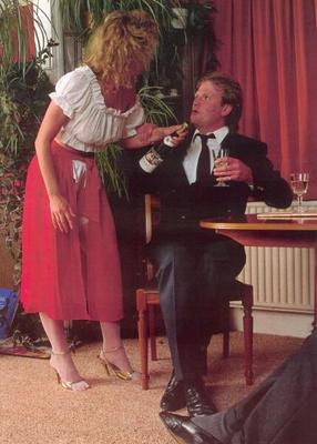 Retro -Spanking Februs und Fessee Quenching
