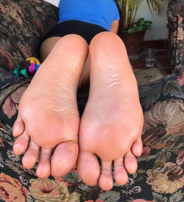 feet.dayモデルフィート