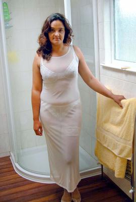 Experimente a roupa de discoteca