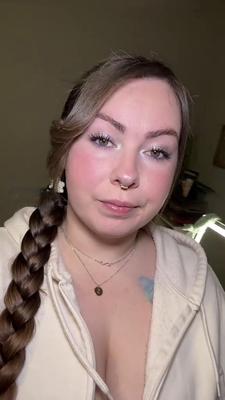 Bella enorme culo grandes tetas belleza bbw tik tokker chica mixed caliente pho