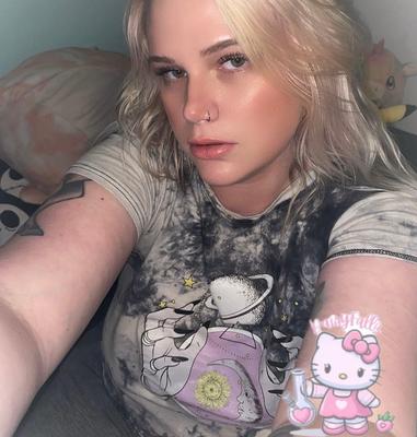 Daisy Big Ass Big Boobs Sexy Blonde BBW Girl Mixed Hot Photos