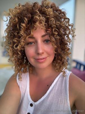 Hanna огромные сиськи с большой задницей Curly Blonde Milf Mixed Hot Shots