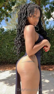 Assthetic. 