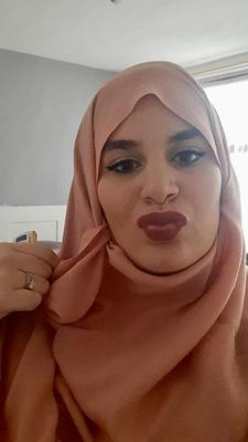 有名人のイスラム教徒の妻