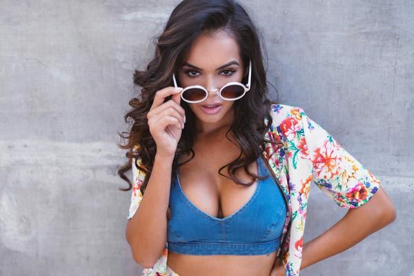 Daisy Marie Hot Latin Mami
