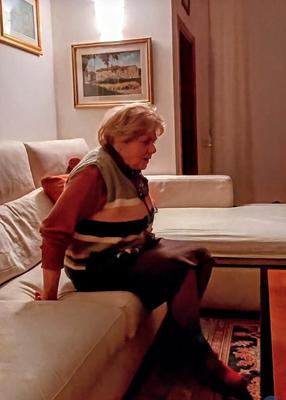 Oma, kaum zu ficken.