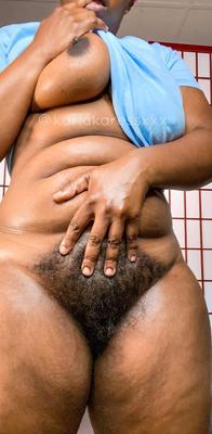 Hairy pussy thick ebony 