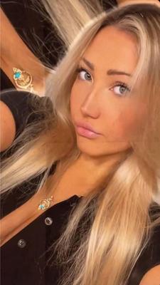 Heiße Blondine
