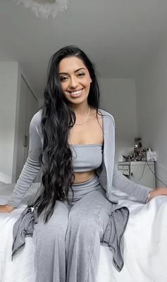 Sexy Punjabi slut Simrin