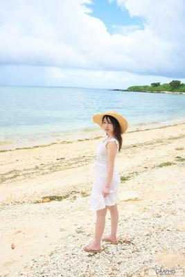 Karen Yuzuriha Graphis Gals Unveil