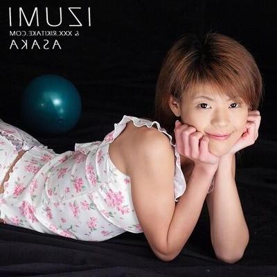 Modelo nude japonês izumi asaka