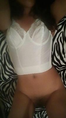 Morenita Caliente