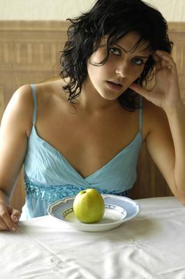 Slastyonoff Anna An Apple,