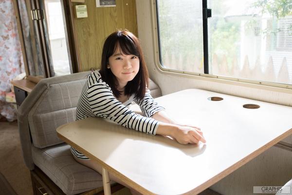 Yura Kano Graphis First Gravure