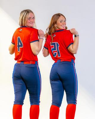BBC用のPhat Booty Softball Pawgs