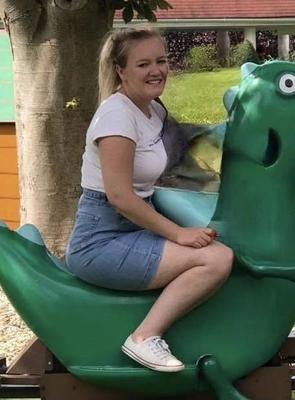 My chubby blonde daughter to wank over 