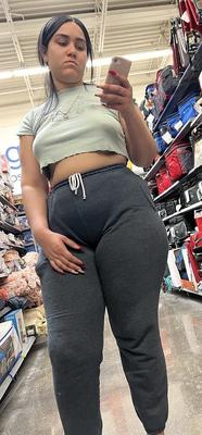 Sandid Big Ass Latina em Sweats