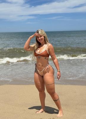 Vivi B