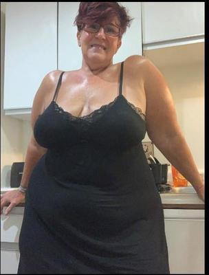 PlussizeBigBooty зрелый Camgirl