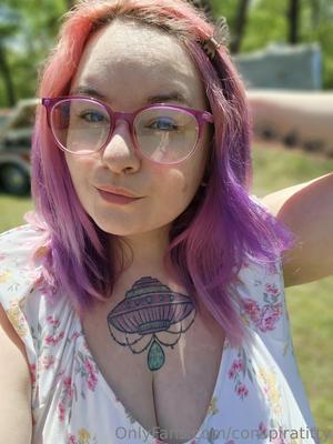 Andy Giant Boobs Big Ass Sexy BBW Girl with Glasses Mixed Shots