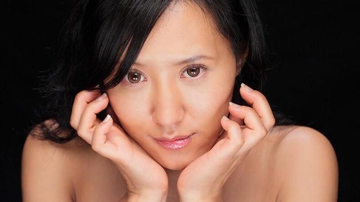 日本のヌードモデルKyoka Kuwata