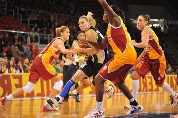 Nude Australian basketball player Penny Taylor 