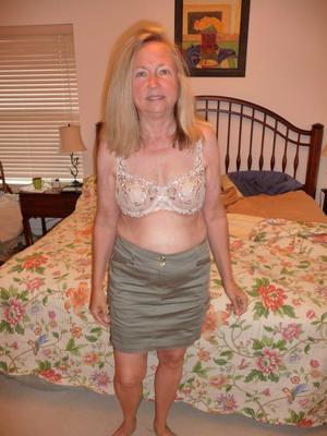 blonde mamie