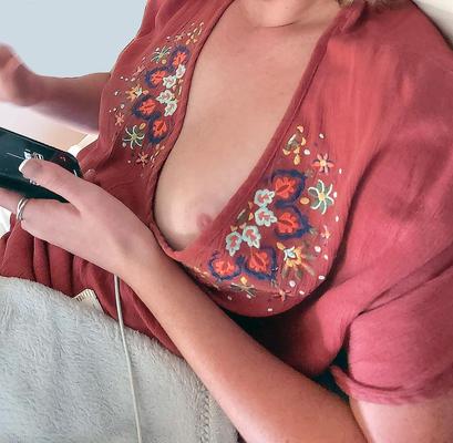 Amateur oops downblouse and nipslip
