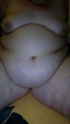 Schamlose SSBBW Fettsau nackt 