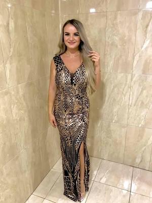 Madalina est une salope roumaine