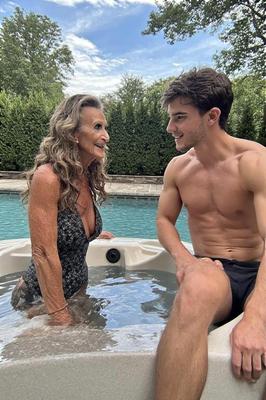 Luke y "abuela" se acercan