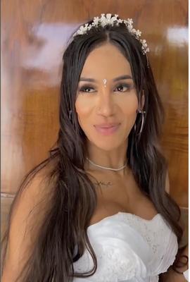 HAPPY BIRTHDAY LAURA SAENZ....! JUNE Y/O!