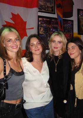 Samara Weaving et Kathryn Newton