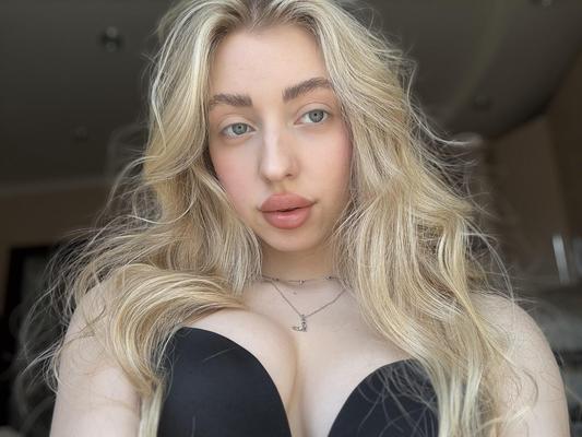 Lina skinny sexy swey méchant adolescent blonde mixte photos chaudes