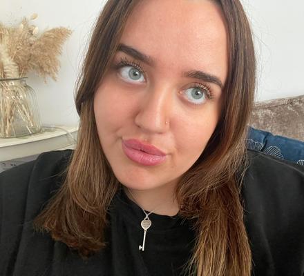 Gorgeous chubby uk slut cutie 