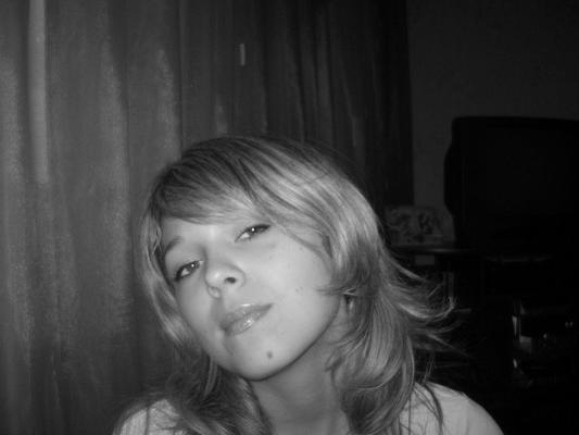 Amateur Girl Solo ()