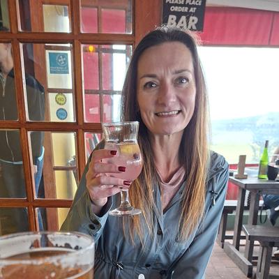 Gewöhnliche Frau