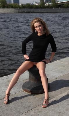 young beauties and pantyhose no nude 