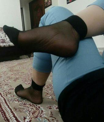 iranian nyloned feet