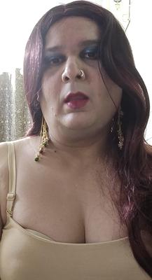 Close de la Shemate Rouge Monica M
