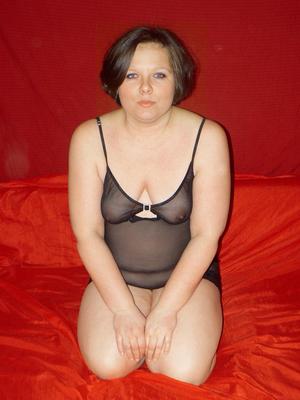 plump and hairy Polish girl Anna poses naked