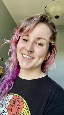 Toni Big Butt Big Boobs tätowiert haarige wunderschöne Analmädchen heiß sh