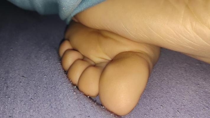 yo Polish married workmate feet. Best cum target for you! 